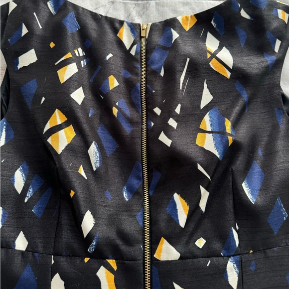 Tahari Arthur S. Levine geometric black structured exposed zipper dress, size 6 - Picture 5 of 16